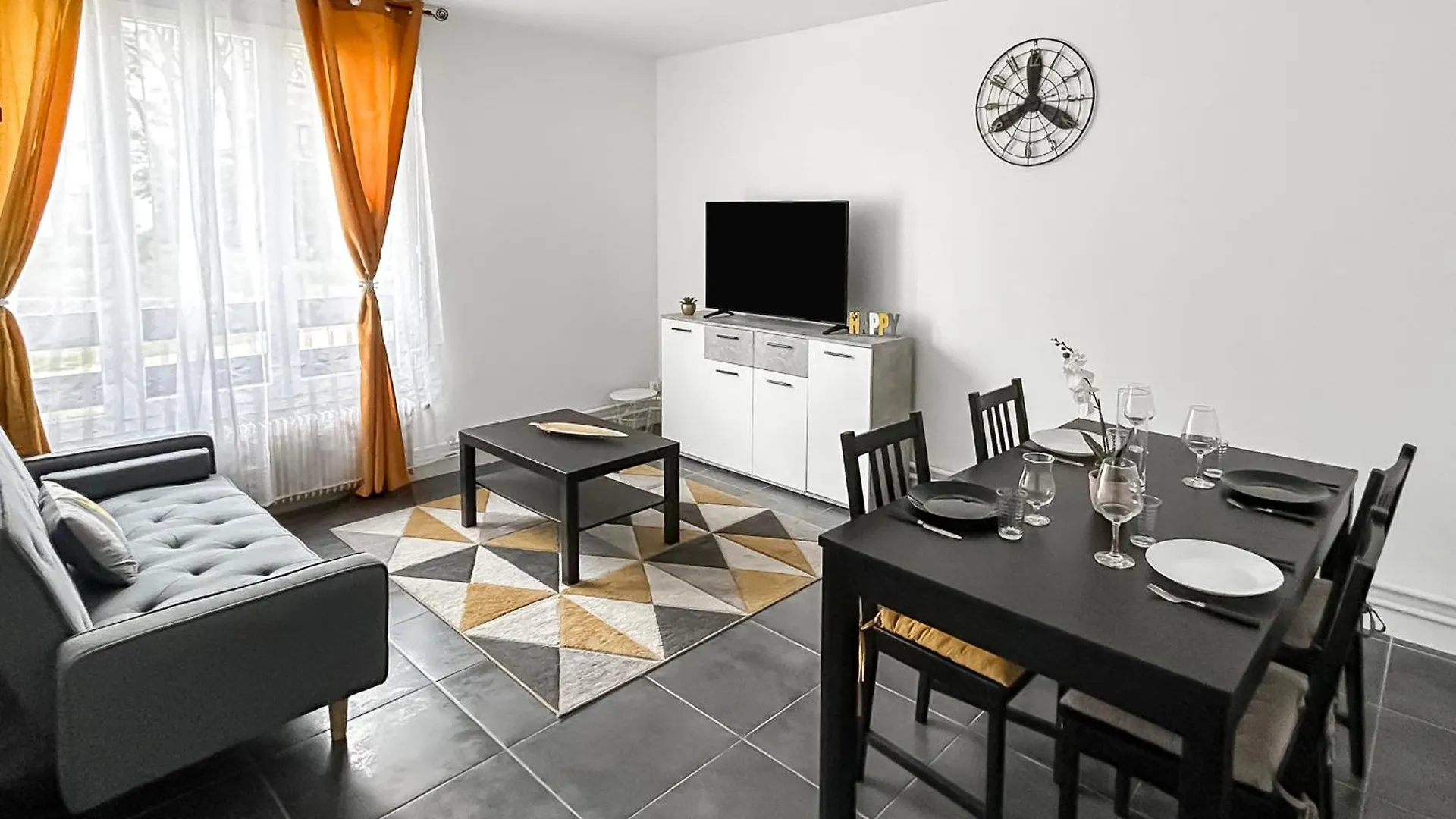 Confort Et Calme En Coeur De Villes Beauvais 0*,  France